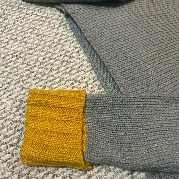 J + L (John and Jenn by Line) XL sweater in great cond oversized Revolve Brand - Picture 4 of 9